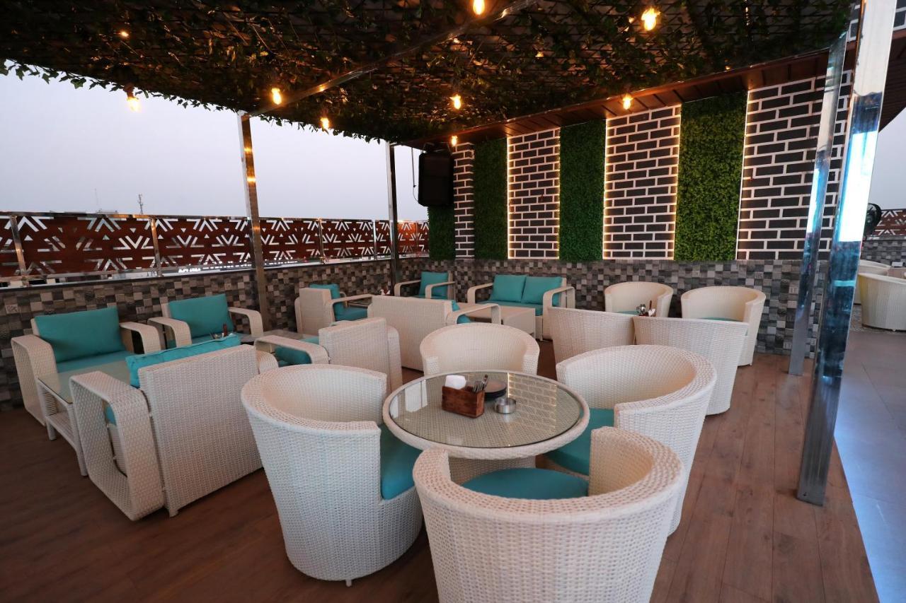 Crown Ceremonies Hotel Faridabad Exterior photo