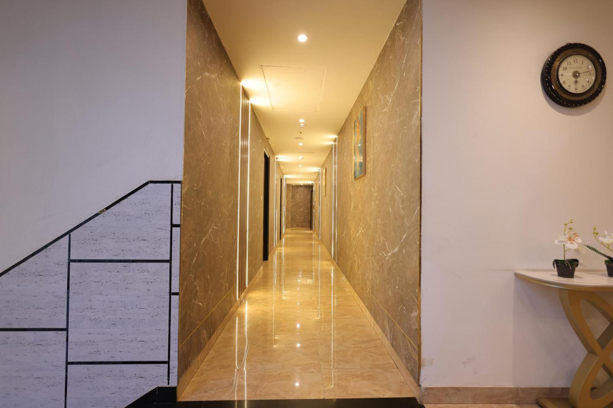 Crown Ceremonies Hotel Faridabad Exterior photo